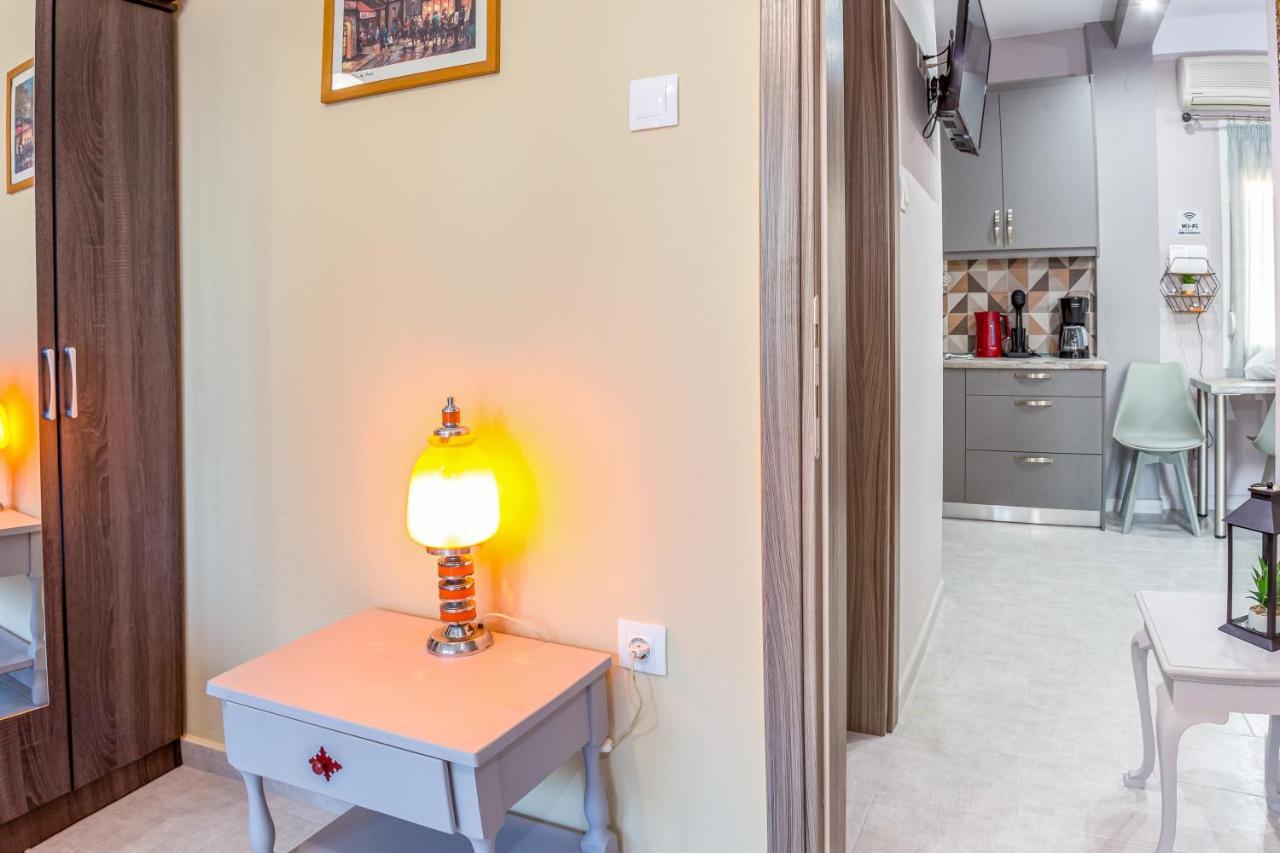 Kate'S Modern 2 Bedroom Apartment In Perea Peraía Eksteriør billede